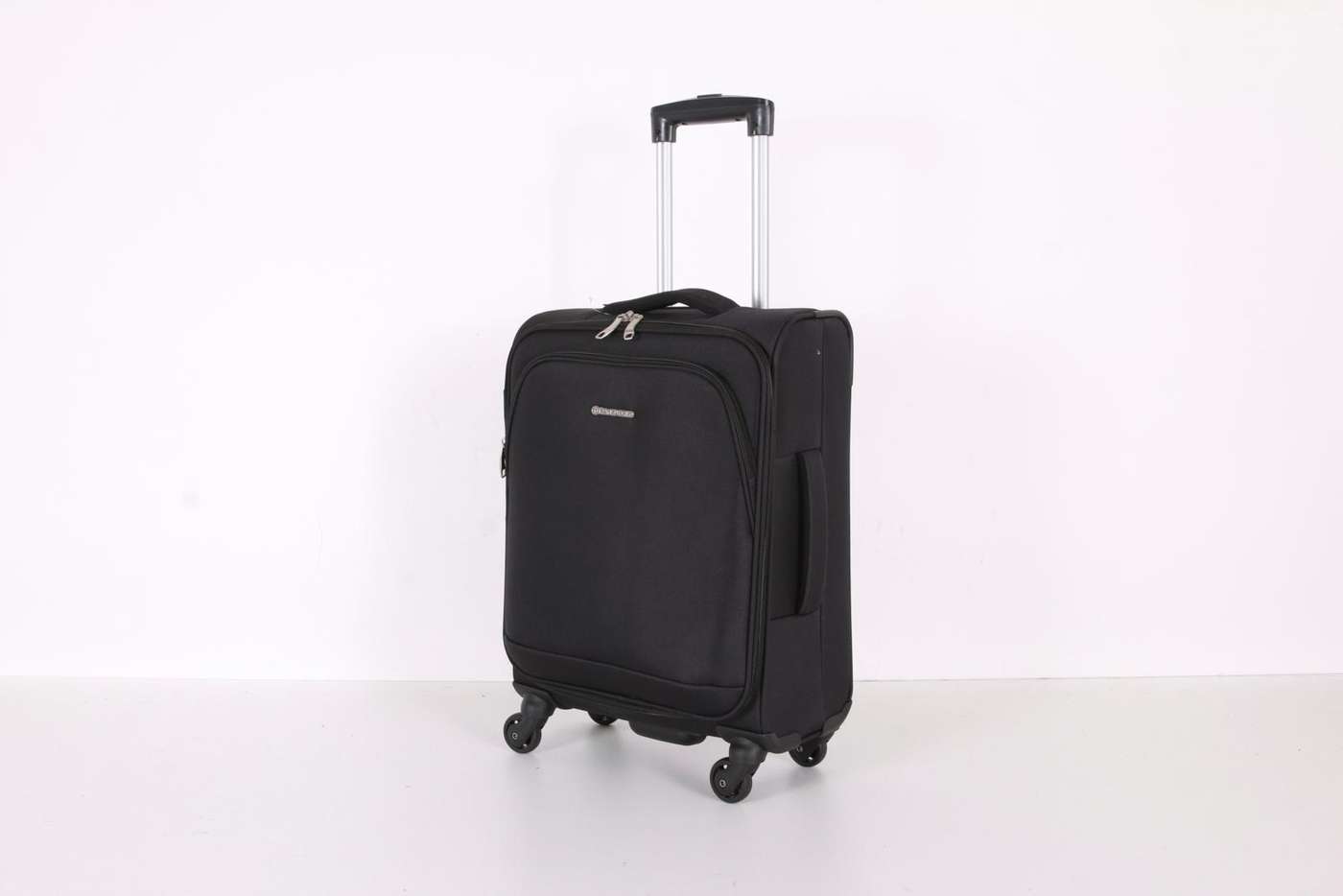 Чемодан Transworld мягкий SF001 55 см (цвет Черный)