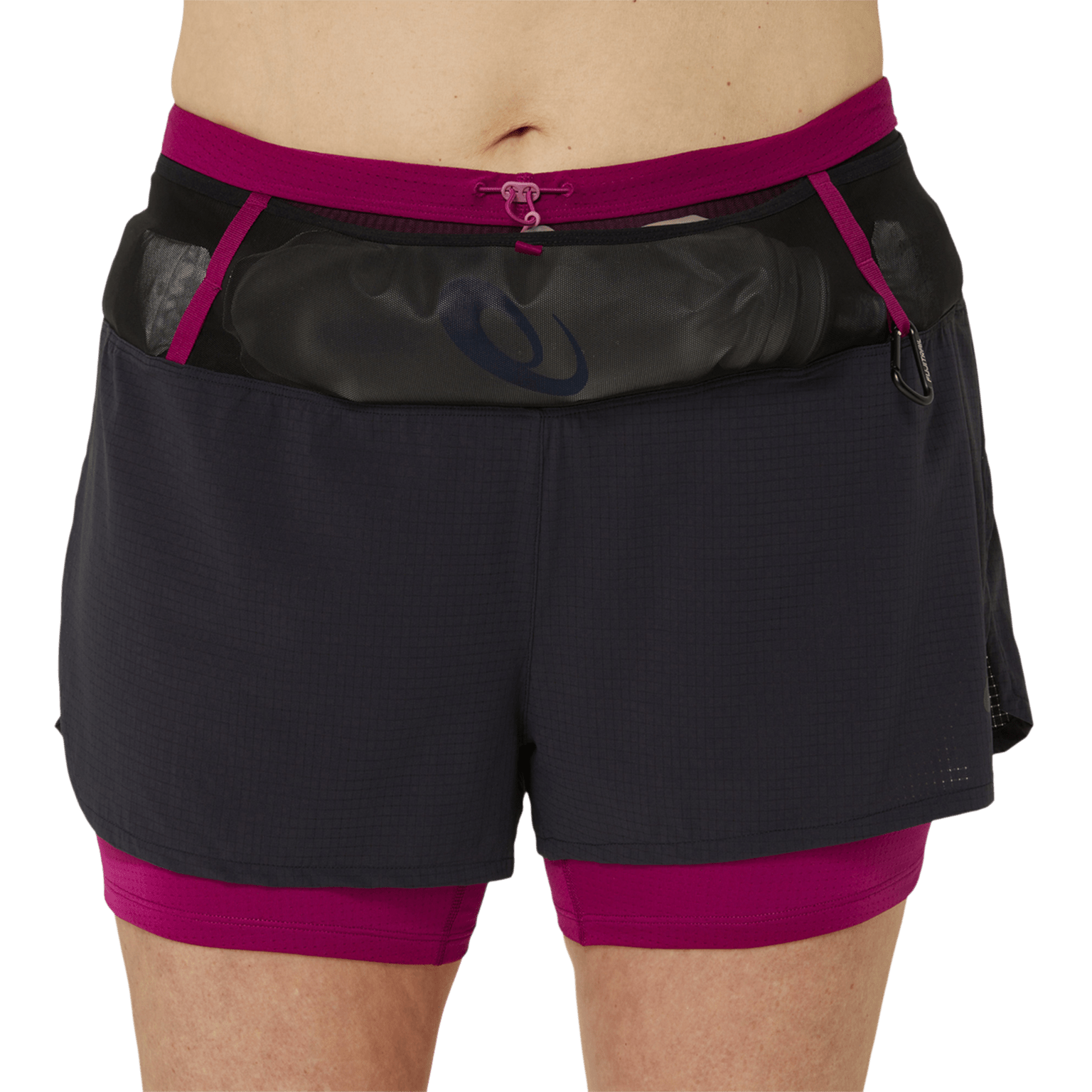 Asics Fujitrail 2-N-1 Short, женские шорты для бега с внутренними шортами.