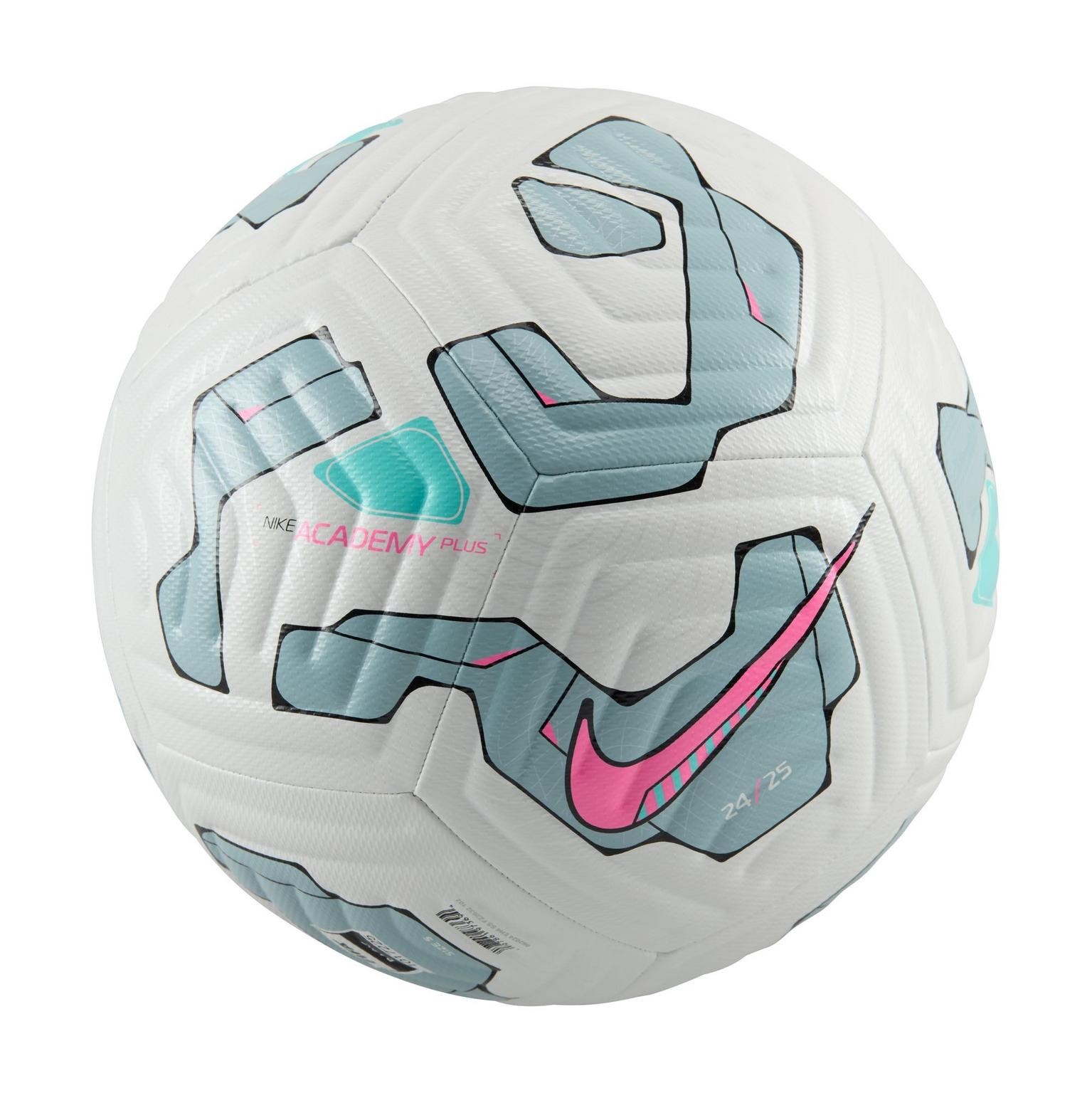 Nike Academy Plus, Футбол