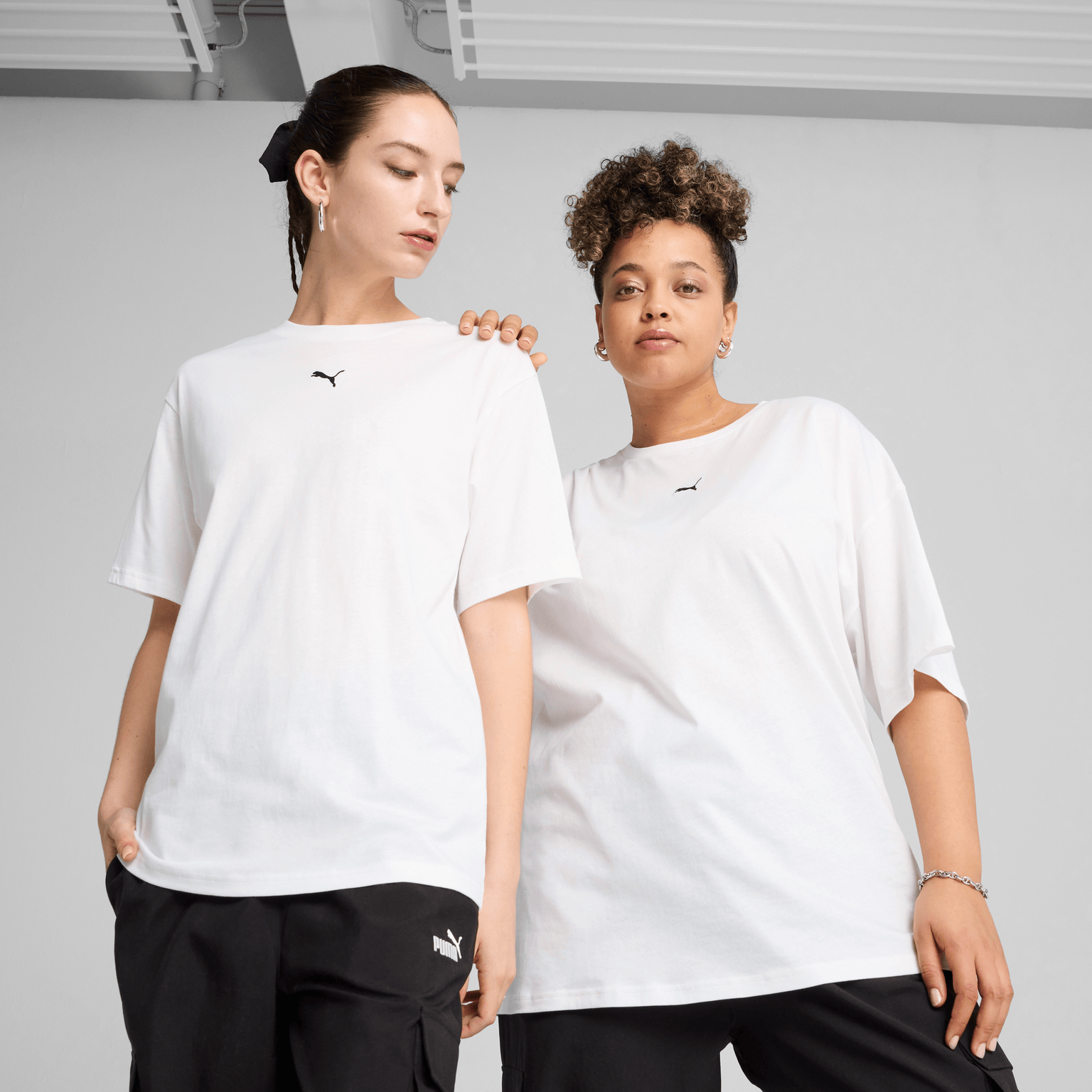 Свободная футболка Puma ESS