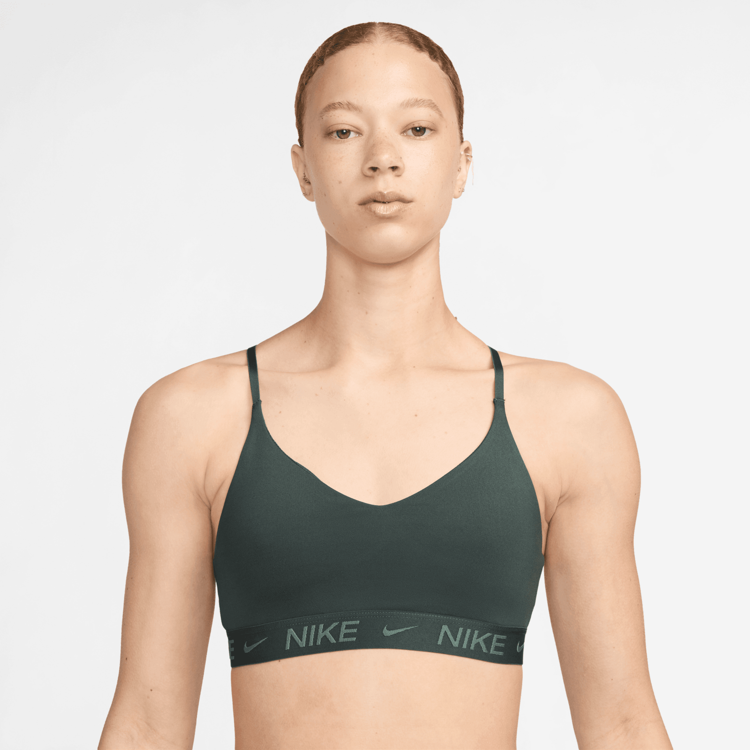 Женский спортивный бюстгальтер Nike Indy Light Support